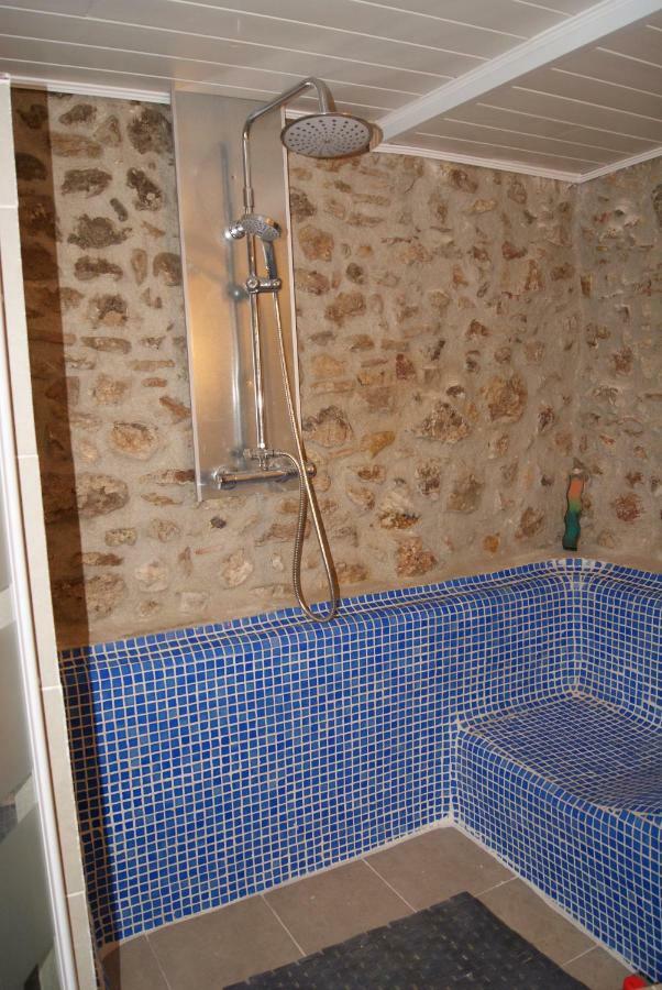 Апартаменти Apartament Codina 40 Турруеля-да-Монґрі Екстер'єр фото
