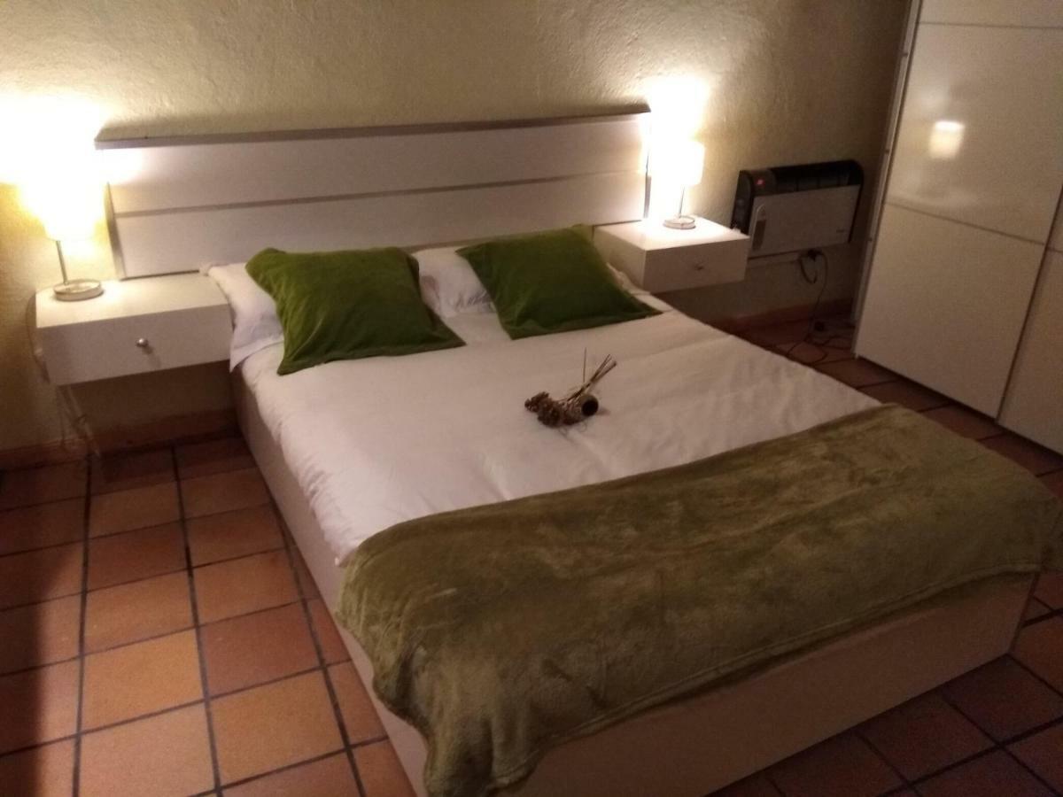 Апартаменти Apartament Codina 40 Турруеля-да-Монґрі Екстер'єр фото